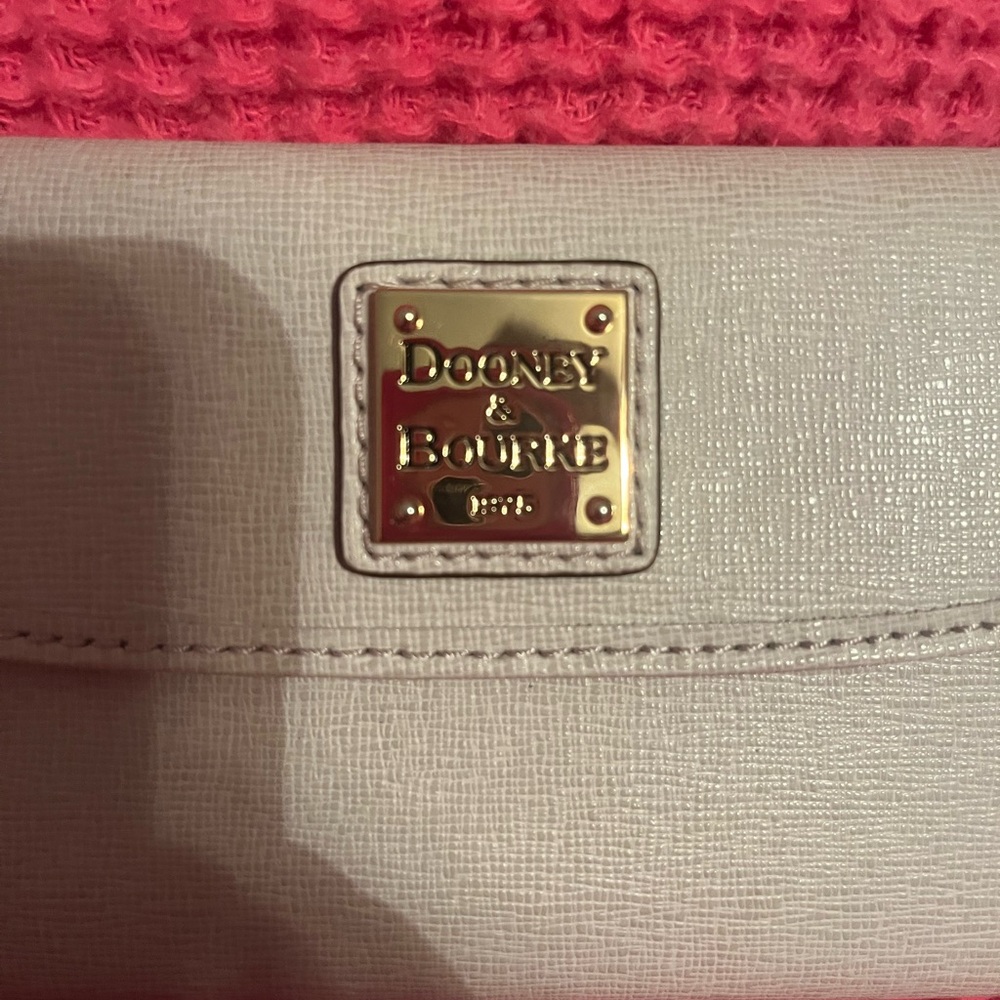 Dooney & Bourke Light Tan Wallet - Picture 2 of 6